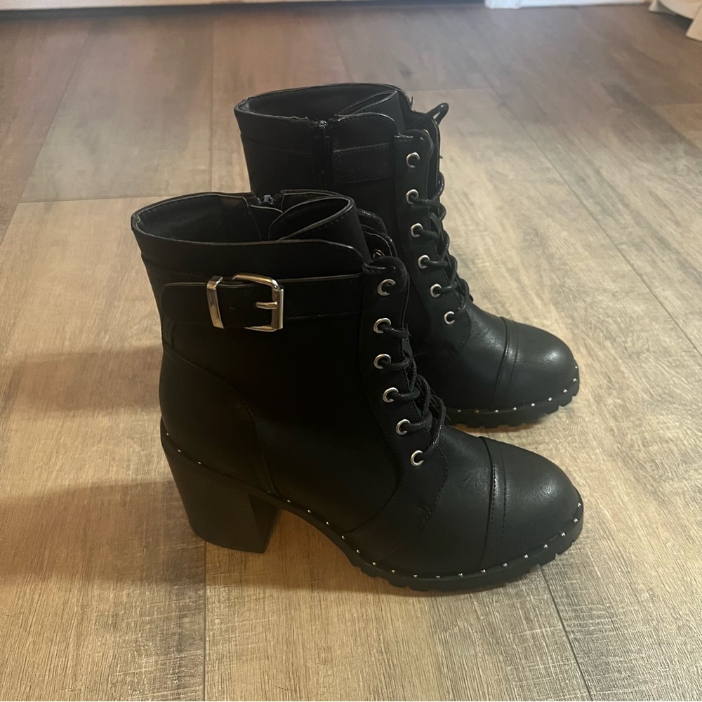 Black Boots